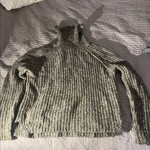 Abercrombie & Fitch Knit Sweater in Gray and Cream